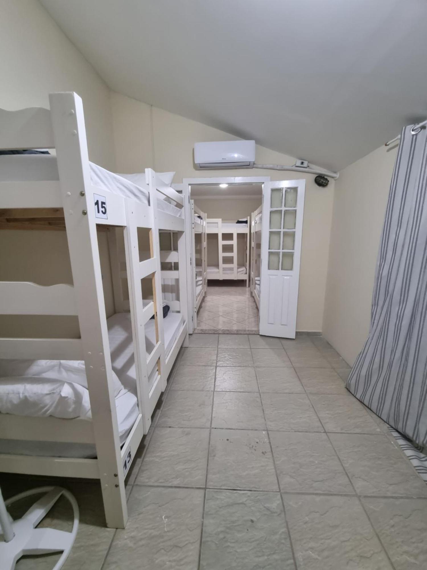 Zenit Hostel Da Cris Cabo Frio Kültér fotó
